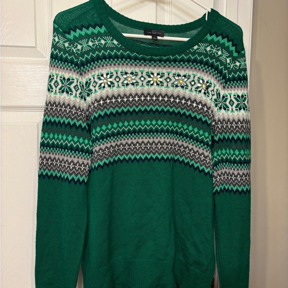 Limited green sweater . Size large